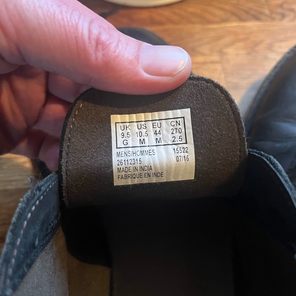 Clark’s Desert boots. Size 10.5 - Picture 7 of 8